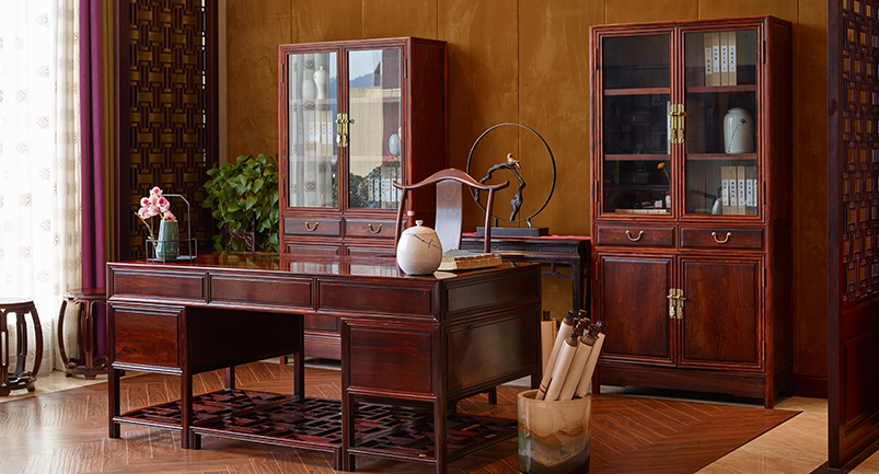 2008年12月輝煌仙藝榮獲福建古典工藝家具行業(yè)“重質(zhì)量、守信用”企業(yè)。